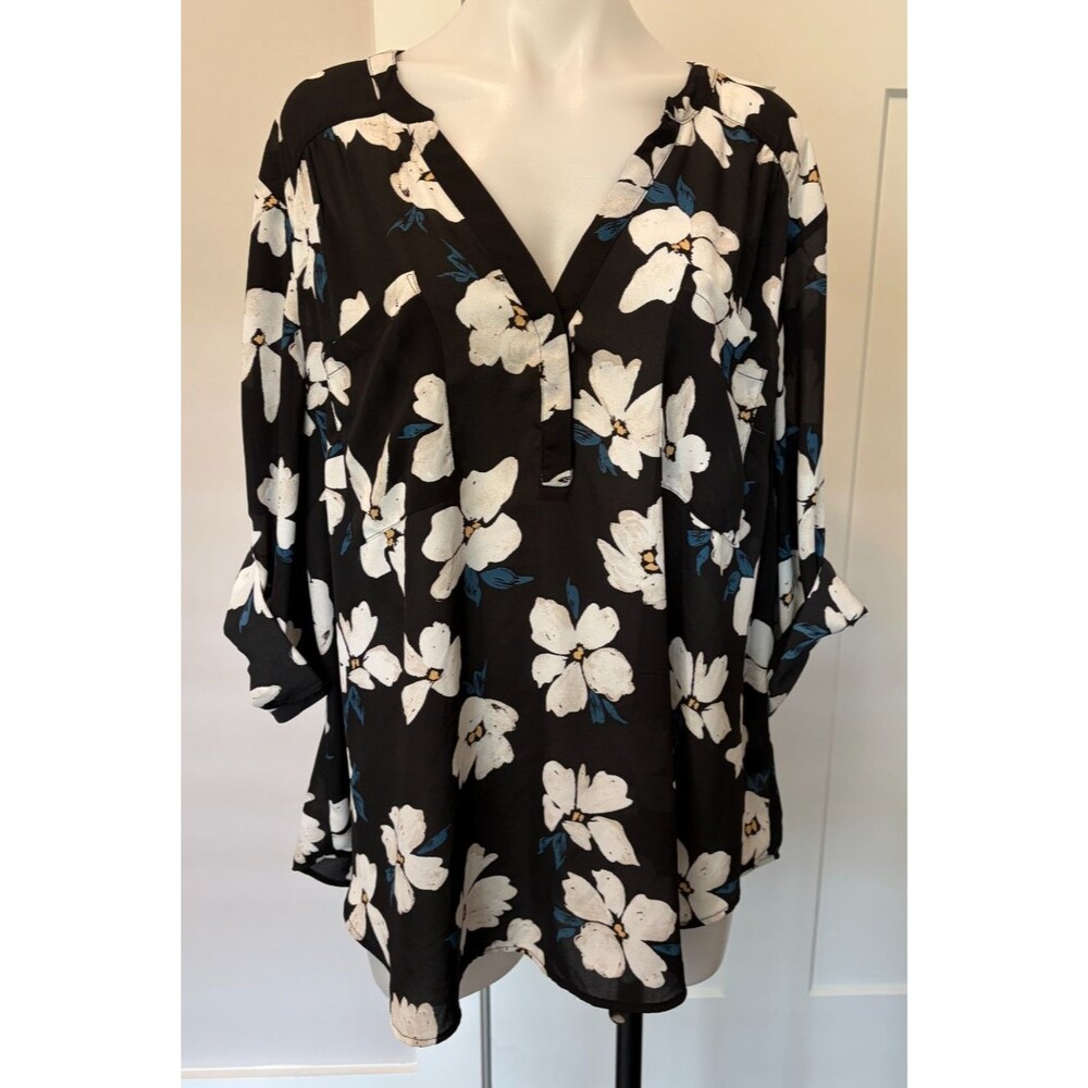 TORRID Womens Harper TOP 3/4 Sleeve BLACK White FLORAL Pockets Size 3 (3X 22/24)
